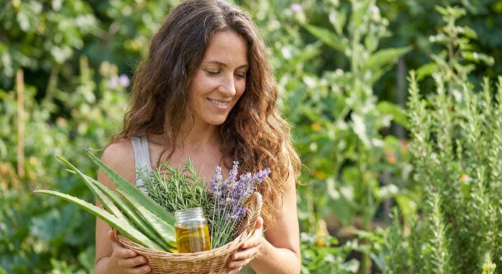 The Importance of Natural Ingredients for Hair
